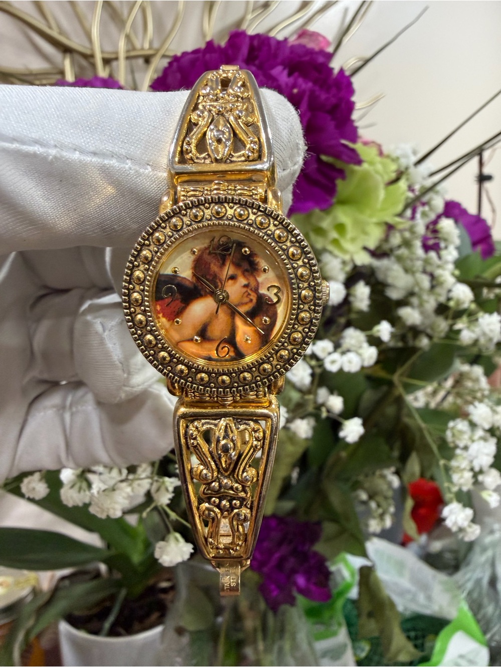 Vintage SII Seiko Avon Cherub Watch Gold Ornate Stretch Expansion Band Angel